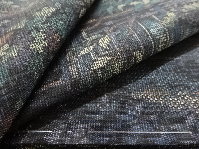  未使用品　仕立て上がり　屋敷に樹木模様織り出し本場泥大島紬着物(9マルキ)